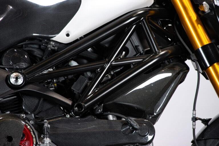2009 DUCATI MONSTER 1100 S - RDS01720