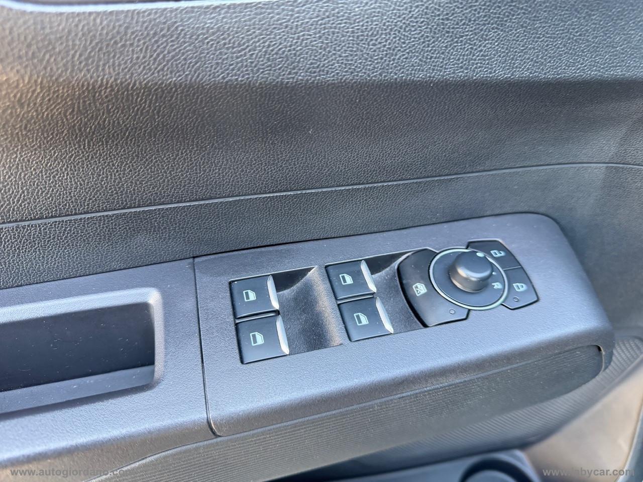 FORD Tourneo Courier 1.0 EcoBoost Titanium WINTER PACK