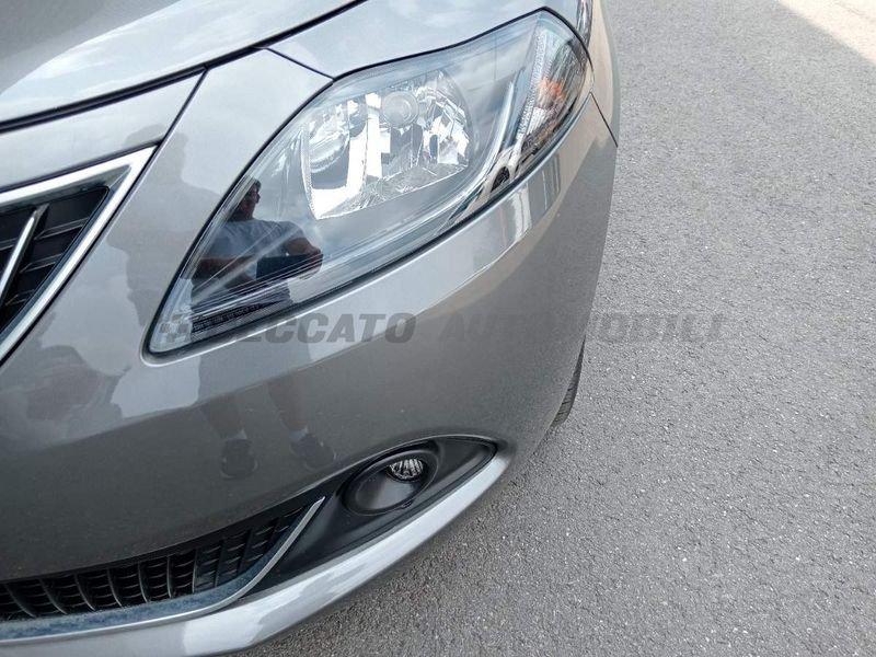 Lancia Ypsilon Ypsilon 1.0 firefly hybrid Platino s&s 70cv