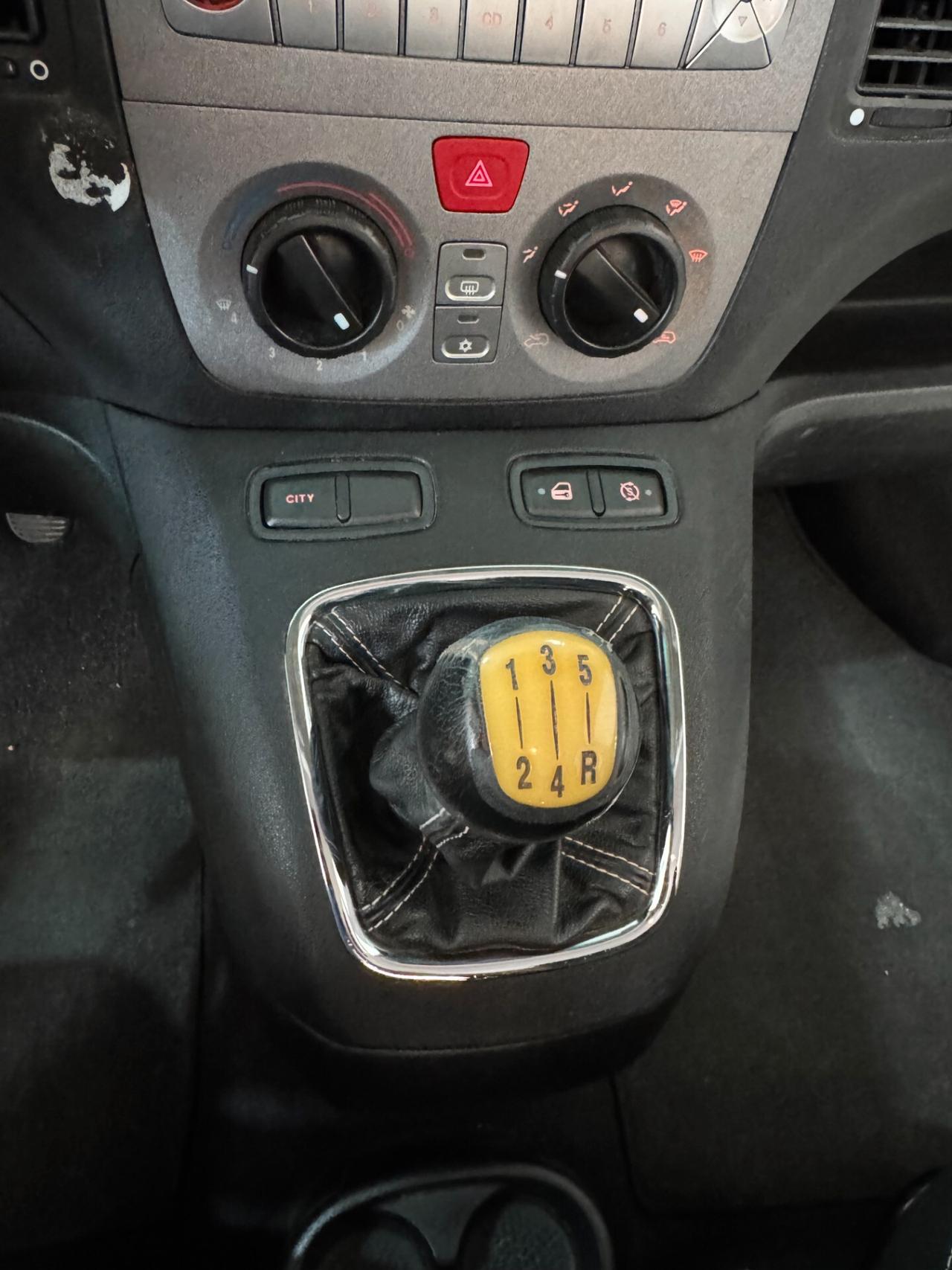 Lancia MUSA 1.3 Mjt 95 CV Gold OK NEOPATENTATI