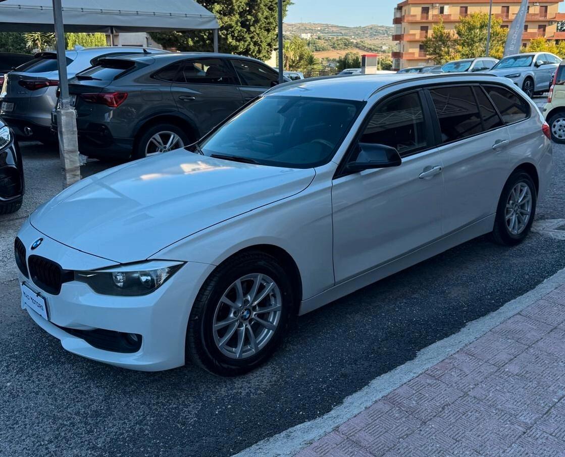 Bmw 318d Touring Luxury 143Cv