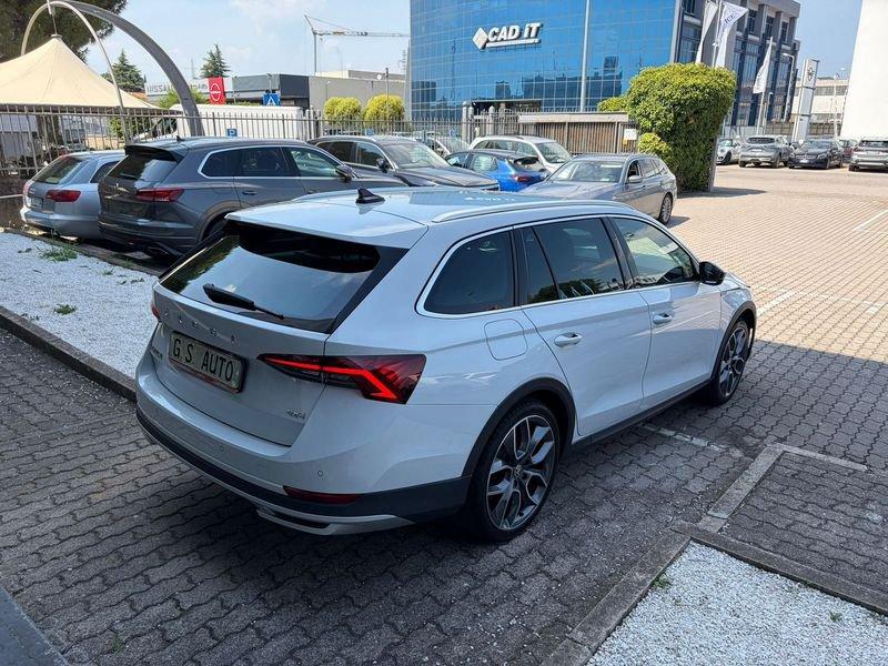 Škoda Octavia Wagon 2.0 tdi evo Scout 4x4 150cv dsg DANNEGGIATA
