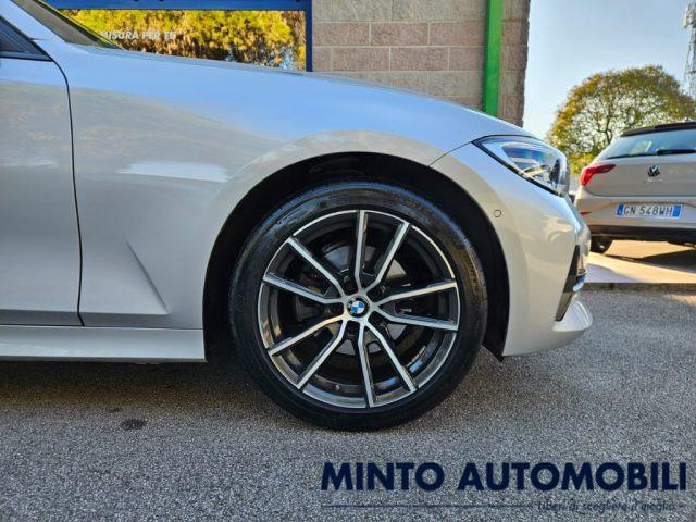 BMW 320 D TOURING XDRIVE 190CV TETTO PANORAMICO CERCHI 18"