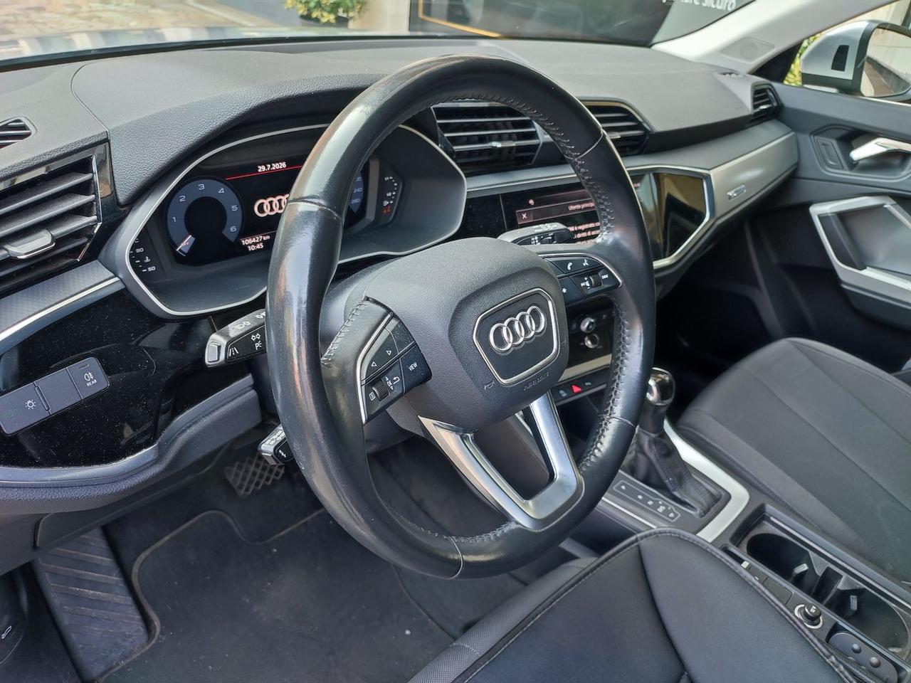 Audi Q3 2.0 35 TDI Business Advanced #11911