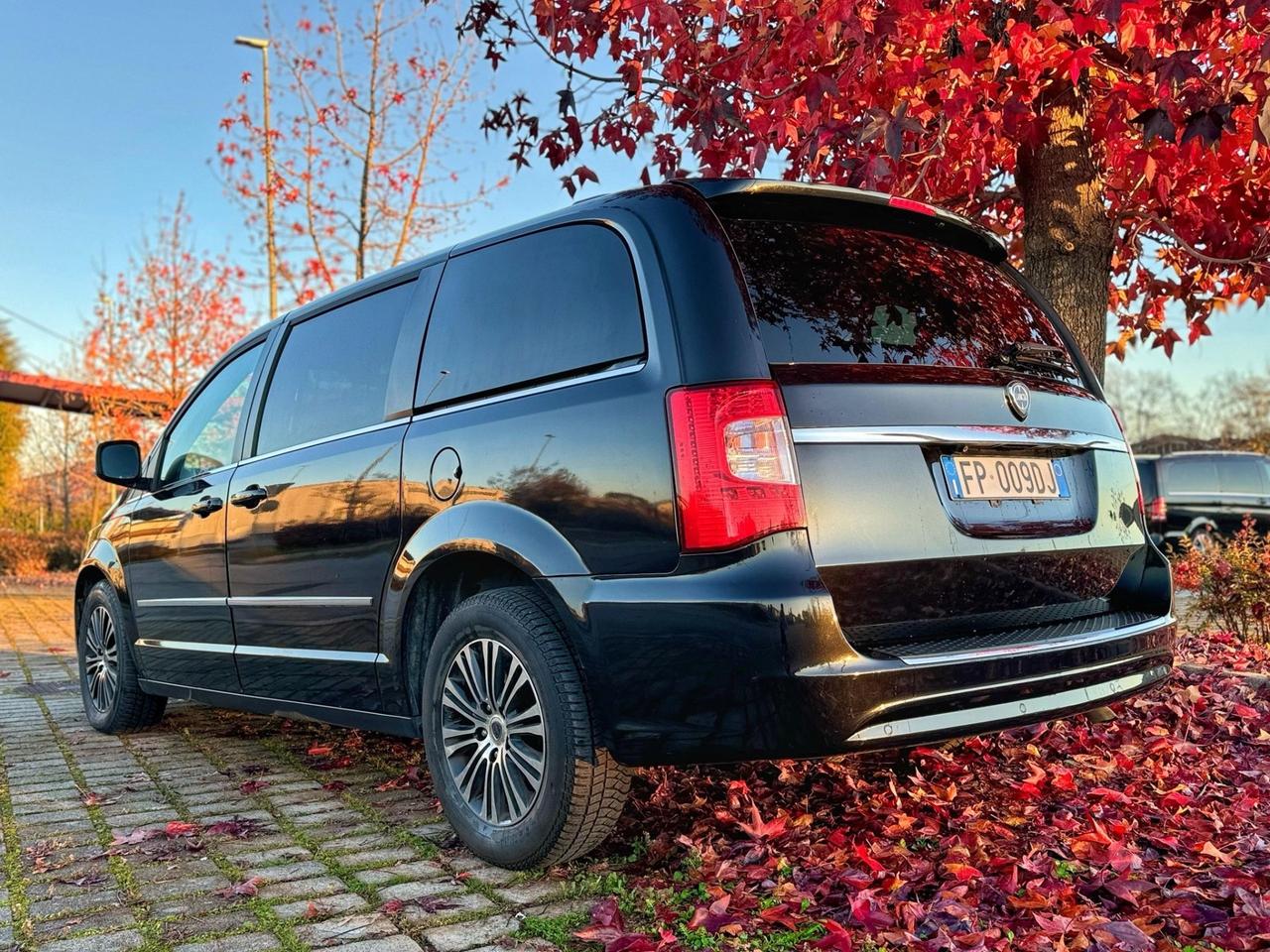 Lancia Voyager 2.8 Turbodiesel Platinum 177 CV