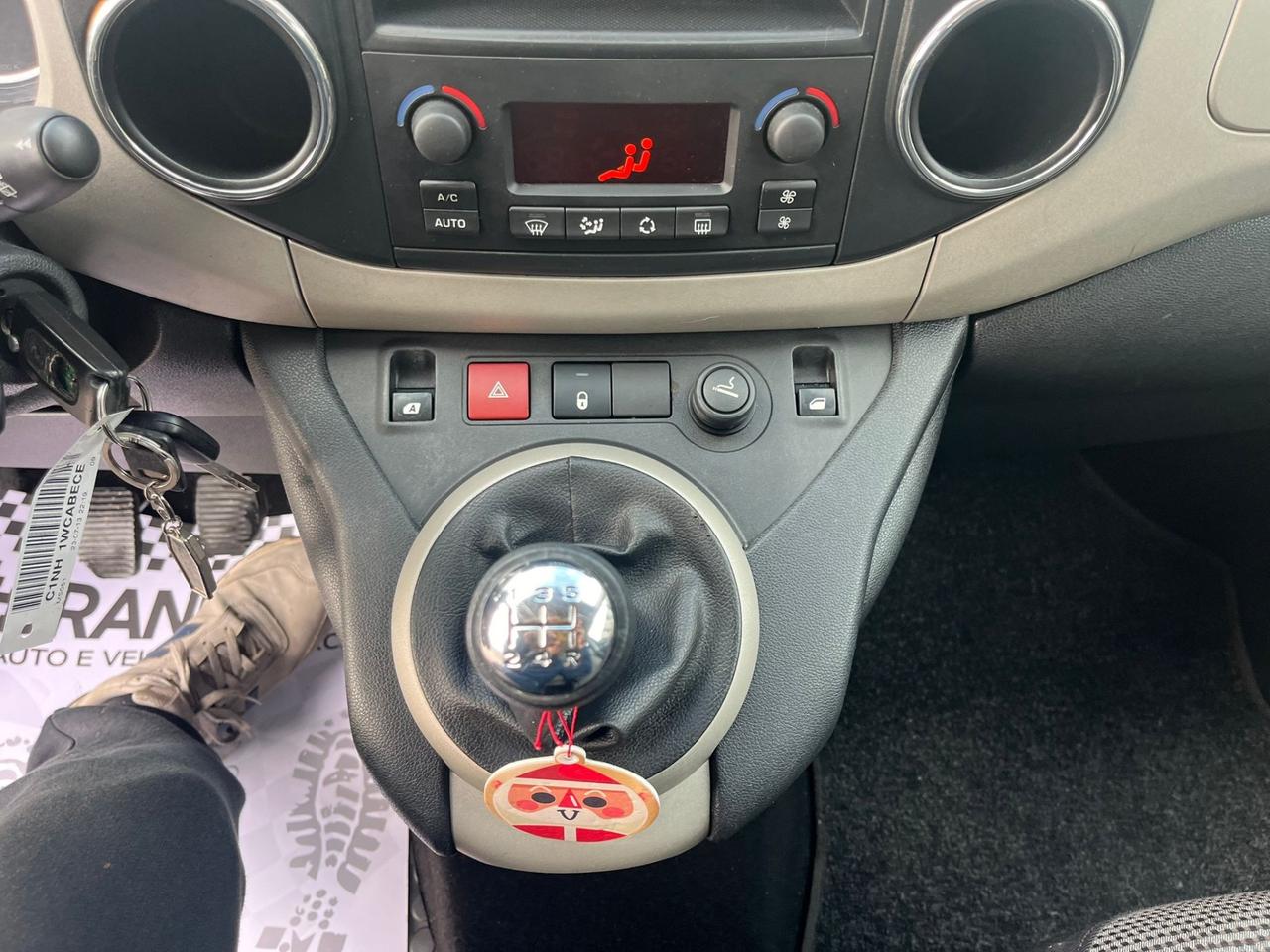 Peugeot Partner 1.6 HDi 115CV Outdoor Unipro 2013