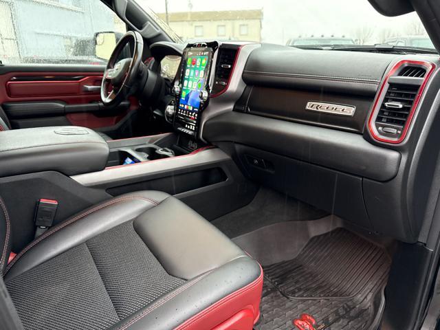 DODGE RAM V8 HEMI CREW CAB - REBEL