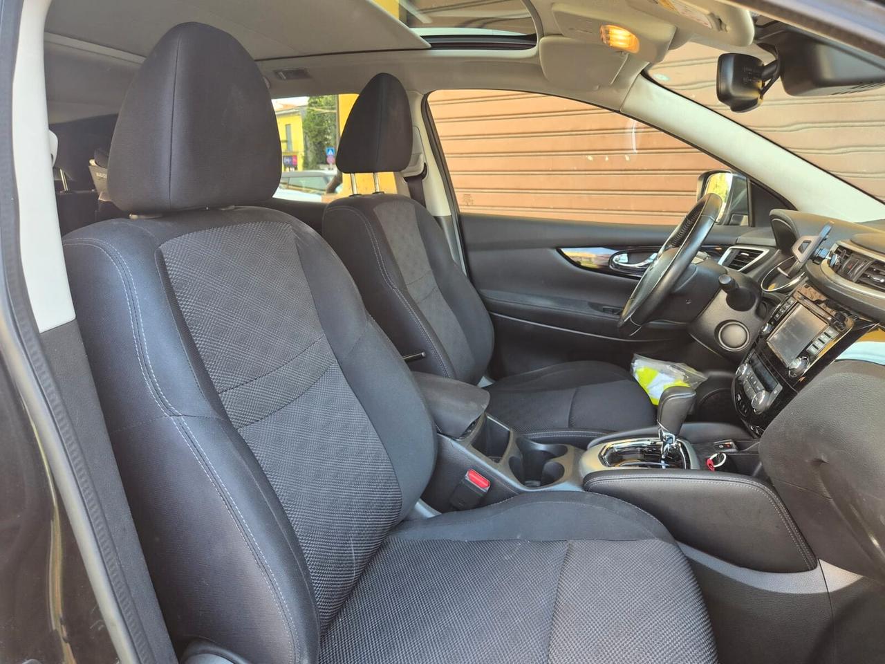 Nissan Qashqai 1.6 N-Connecta Tagliandi Certificati
