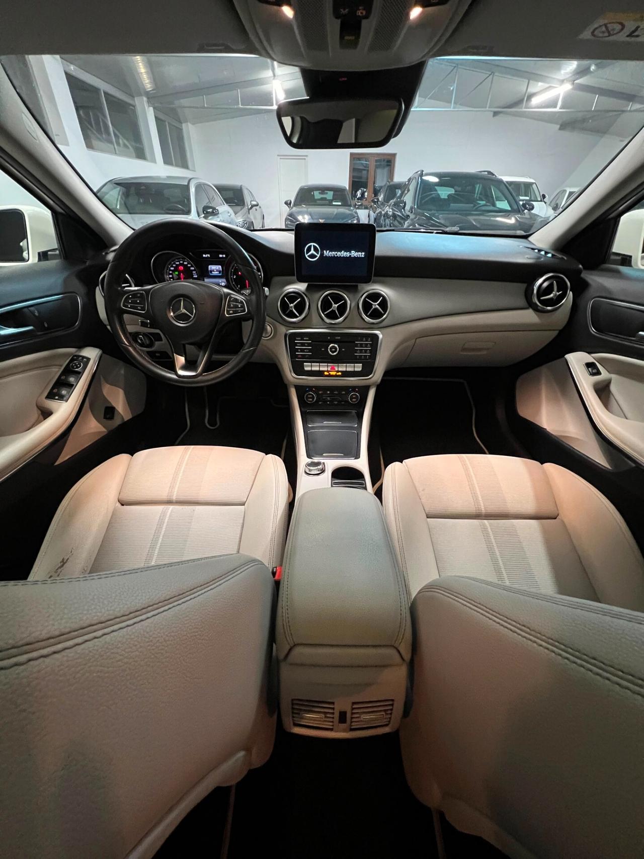 Mercedes-benz GLA 220 d Automatic 4Matic Sport