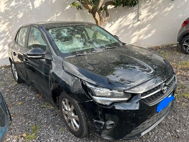 Opel Corsa 1.5 Edition sinistrata incidentata