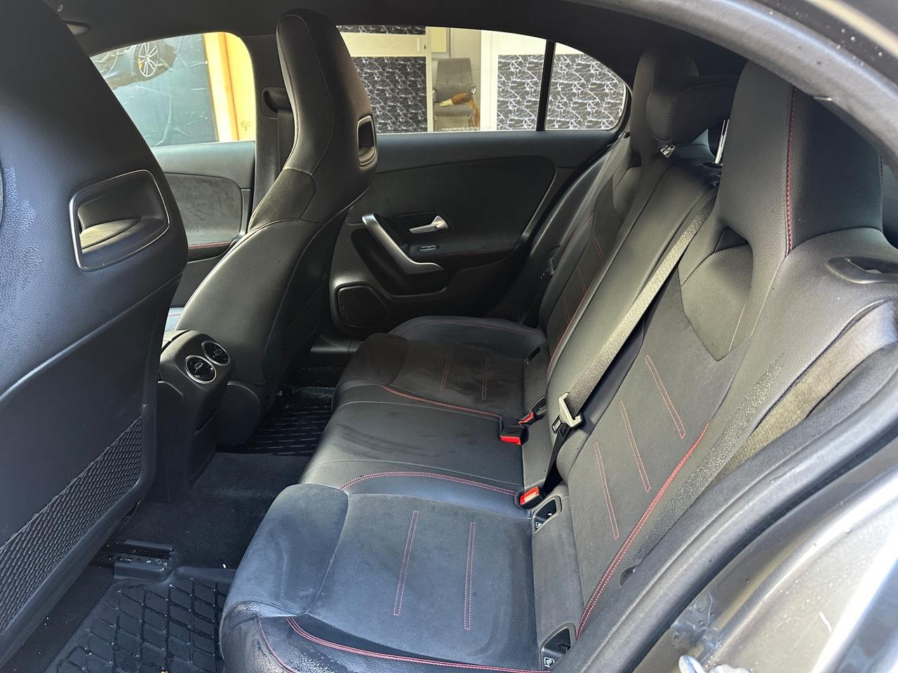 Mercedes-benz A 45 AMG