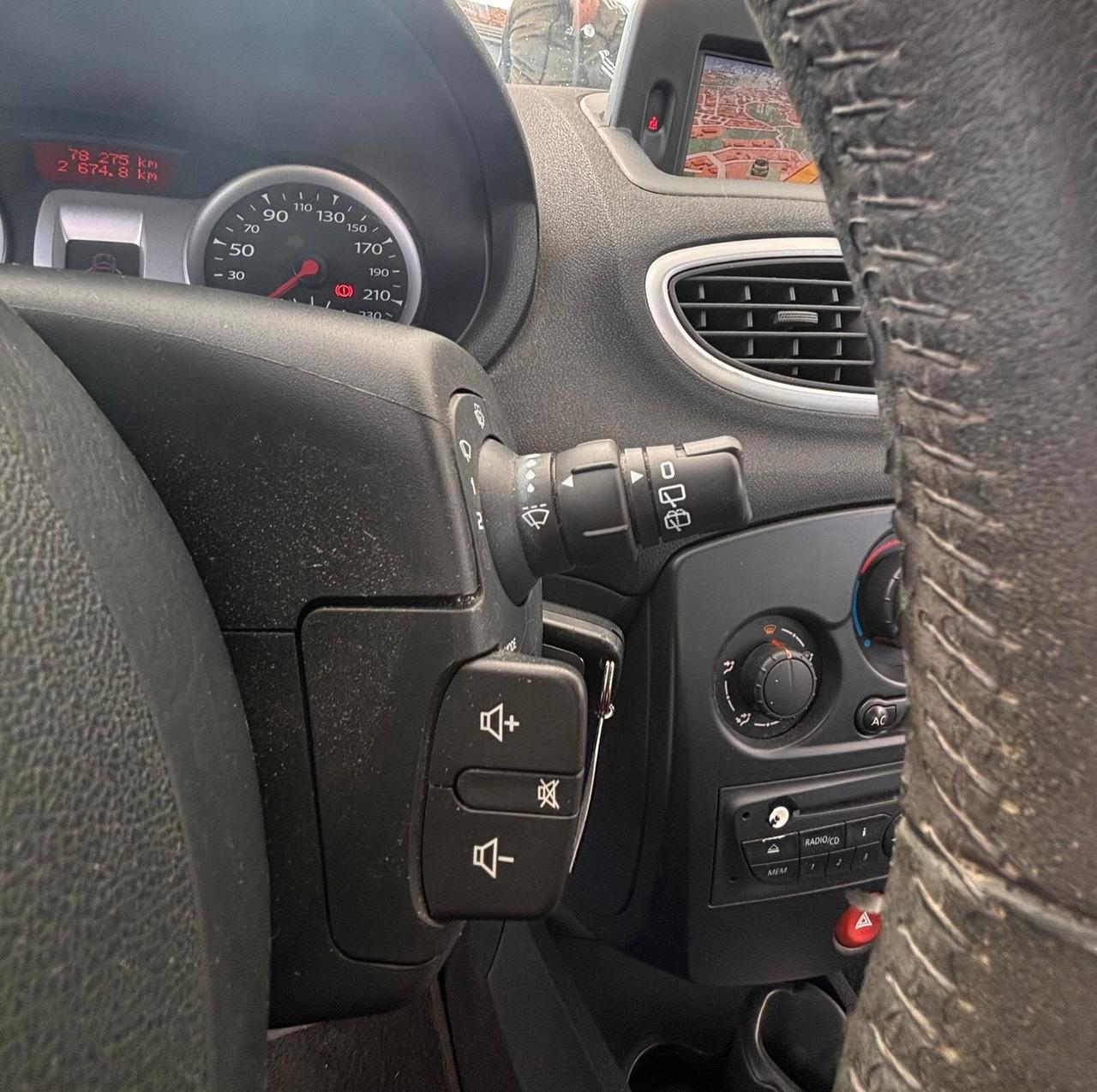 Renault Clio 1.2 16V 5 porte Luxe