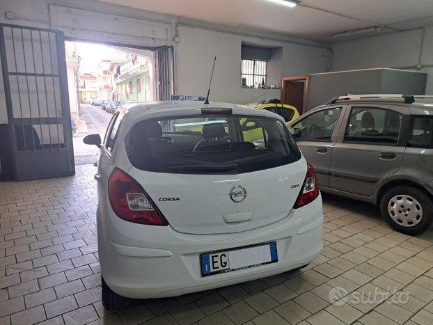 Opel Corsa 1.3 cdti 75 cv 2011 unico prop