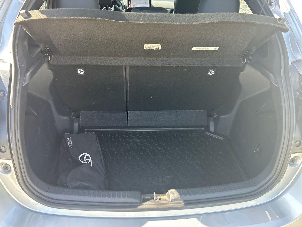 TOYOTA Yaris IV 2020 - Yaris 1.5h Lounge