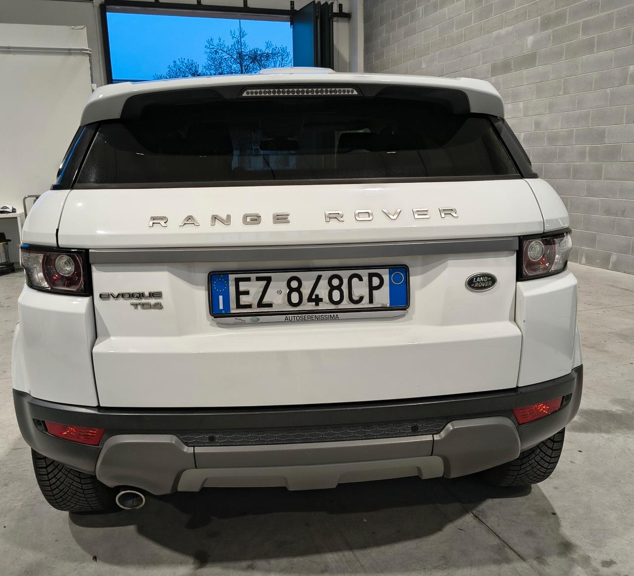 Land Rover Range Evoque 2.2 Sd4 5p. Pure