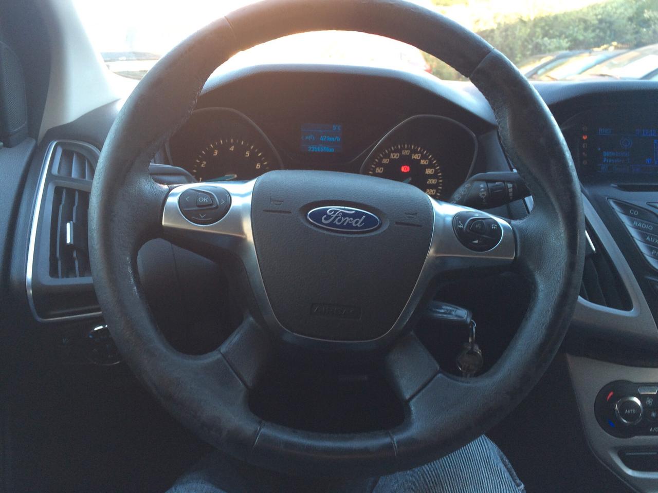 2013 Ford Focus 1.6 120 CV GPL SW Titanium tagliandata !!!