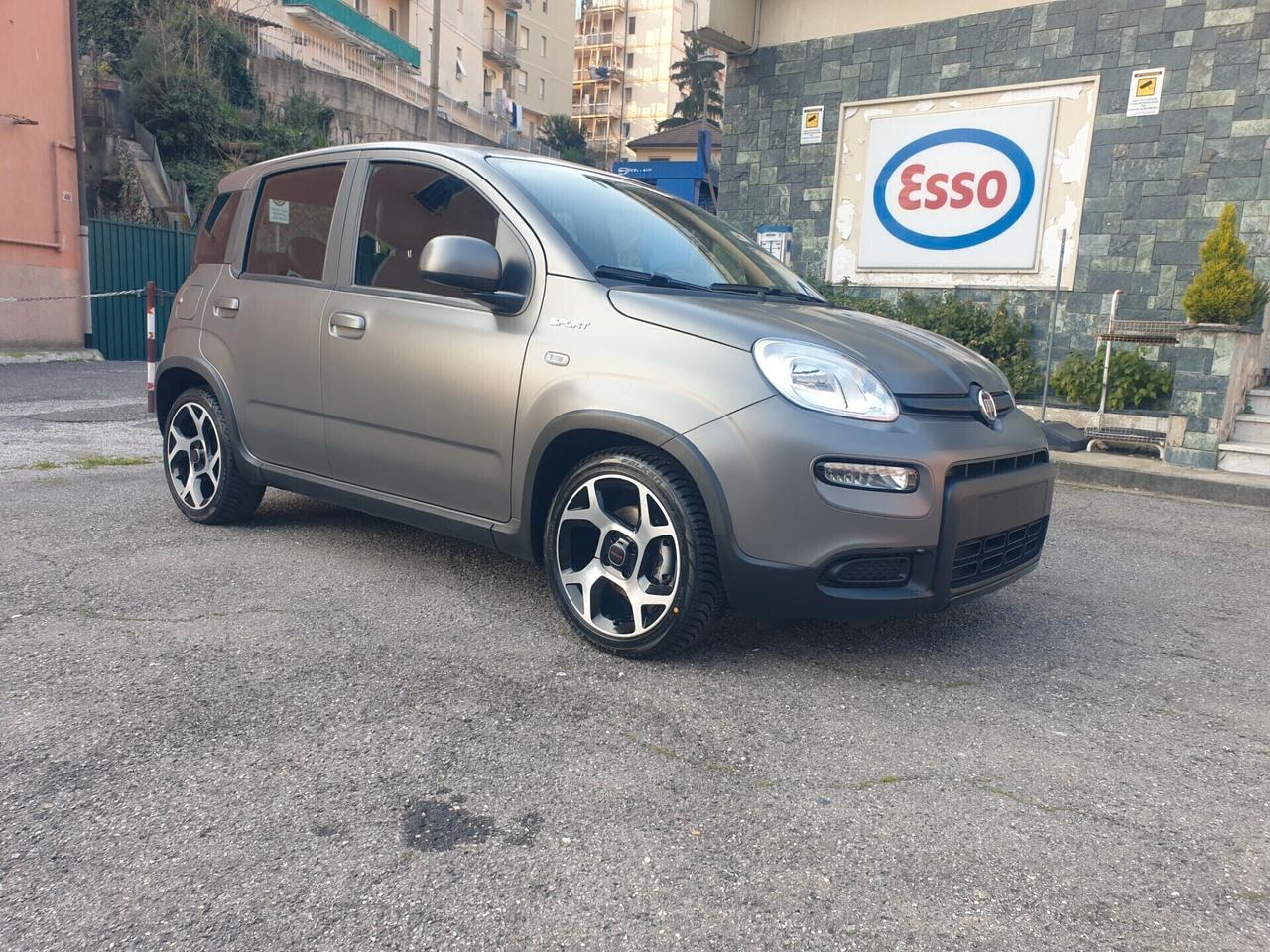 Fiat Panda 1.0 FireFly S&S Hybrid Sport grigio opaco