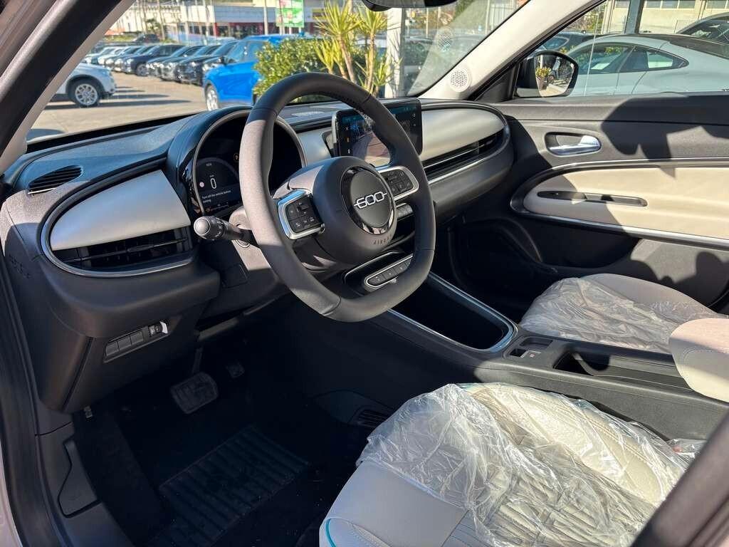 Fiat 600 Hybrid 110 CV DCT MHEV La Prima 2025 KM 0 IVA ESPOSTA Tua a soli 249 Euro al mese
