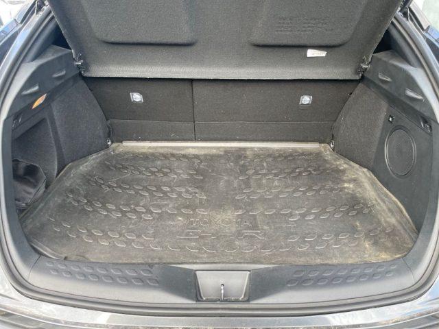 TOYOTA C-HR 1.8 Hybrid E-CVT Lounge