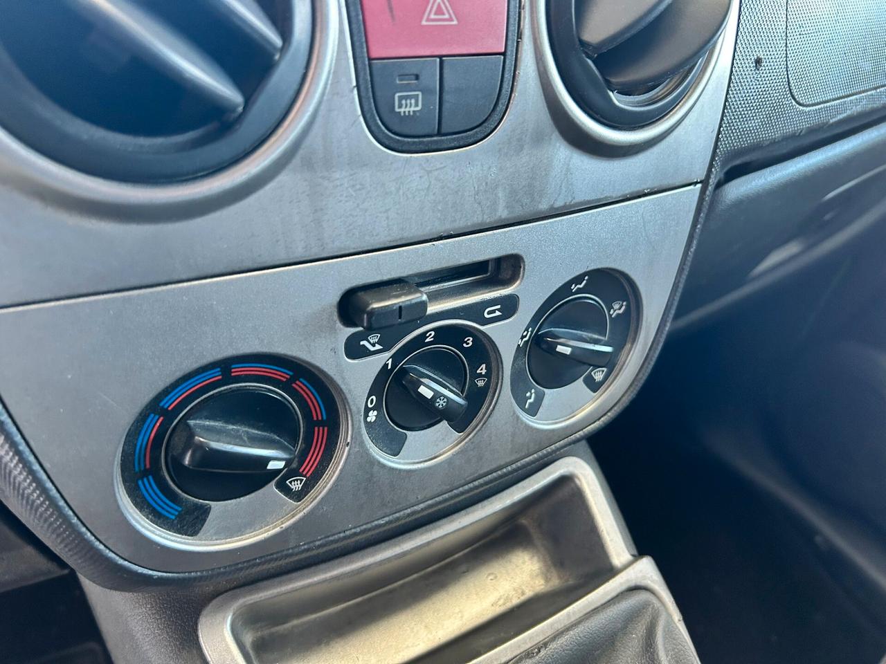 Fiat Qubo 1.4 NATURAL POWER X NEOPATENTATI 2010