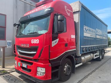IVECO Stralis 460 LNG 6x2 centinato + Moffett M4 2.000 kg