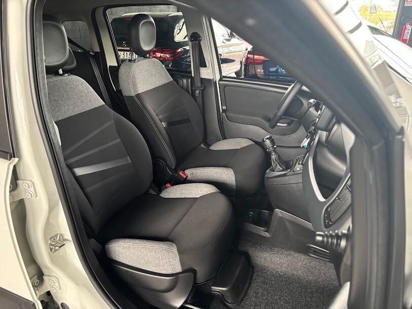 Fiat Panda 1.0 FireFly Hybrid 40.000KM NEOPATENTATI