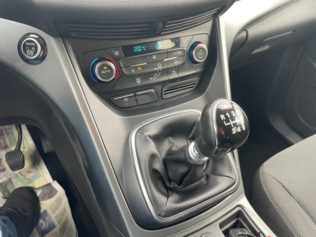 Ford Kuga 1.5 TDCI 120 CV S&S 2WD Titanium