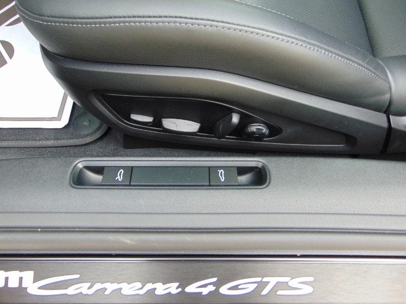 PORSCHE 911 (992) 911 Carrera 4 GTS