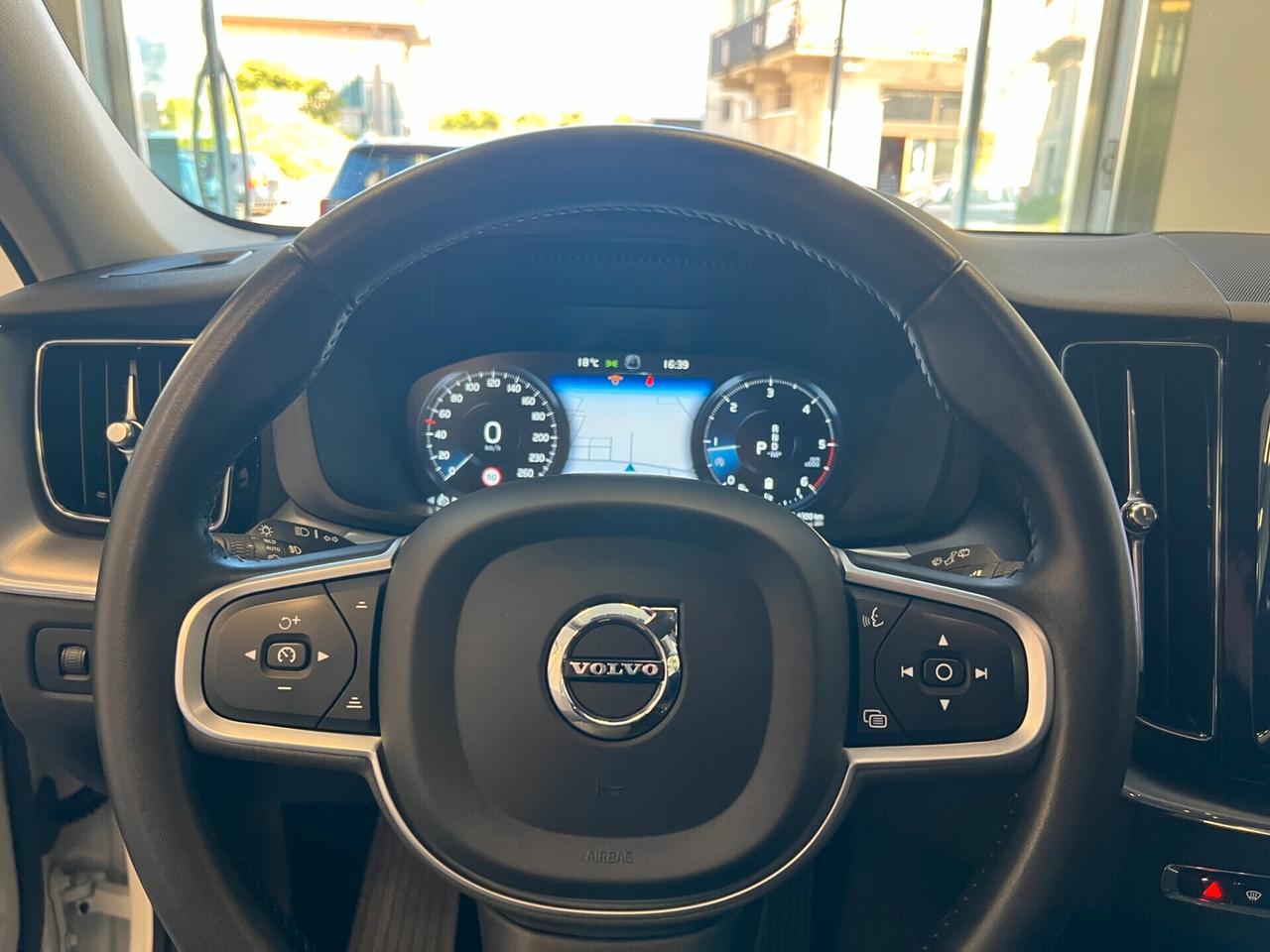 Volvo XC 60 B4 (d) Geartronic Momentum