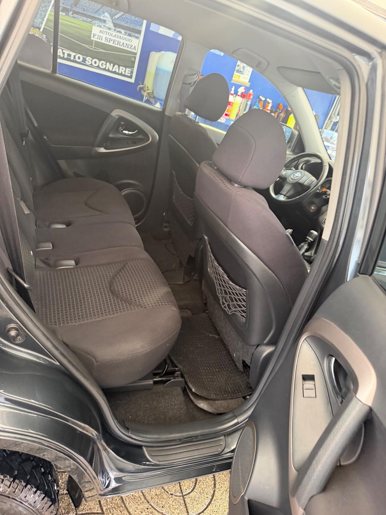 Toyota RAV 4 RAV4 2.2 D-4D 136 CV Luxury