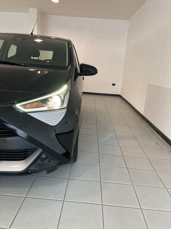 Toyota Aygo Aygo Connect 1.0 VVT-i 72 CV 5 porte x-fun