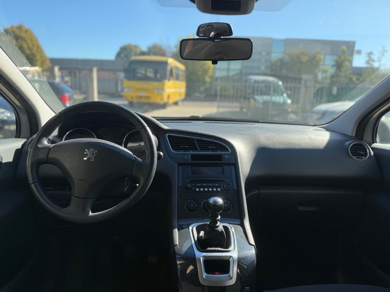 Peugeot 5008 1.6 HDi 110CV Business
