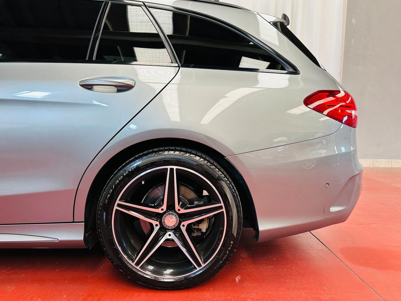 Mercedes-benz C 220d 170cv Auto Premium AMG Night Edition