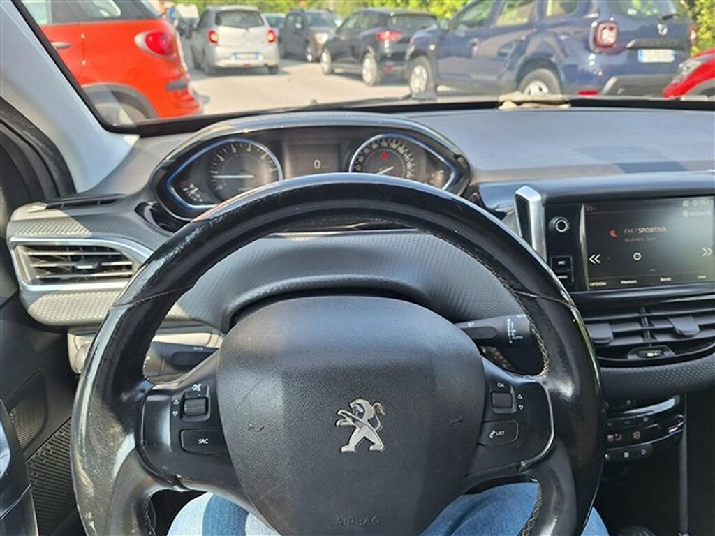 Peugeot 2008 1.2 PureTech Allure
