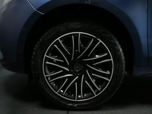 LANCIA Ypsilon 1.0 FireFly 5 porte S&S Hybrid Ecochic Silver