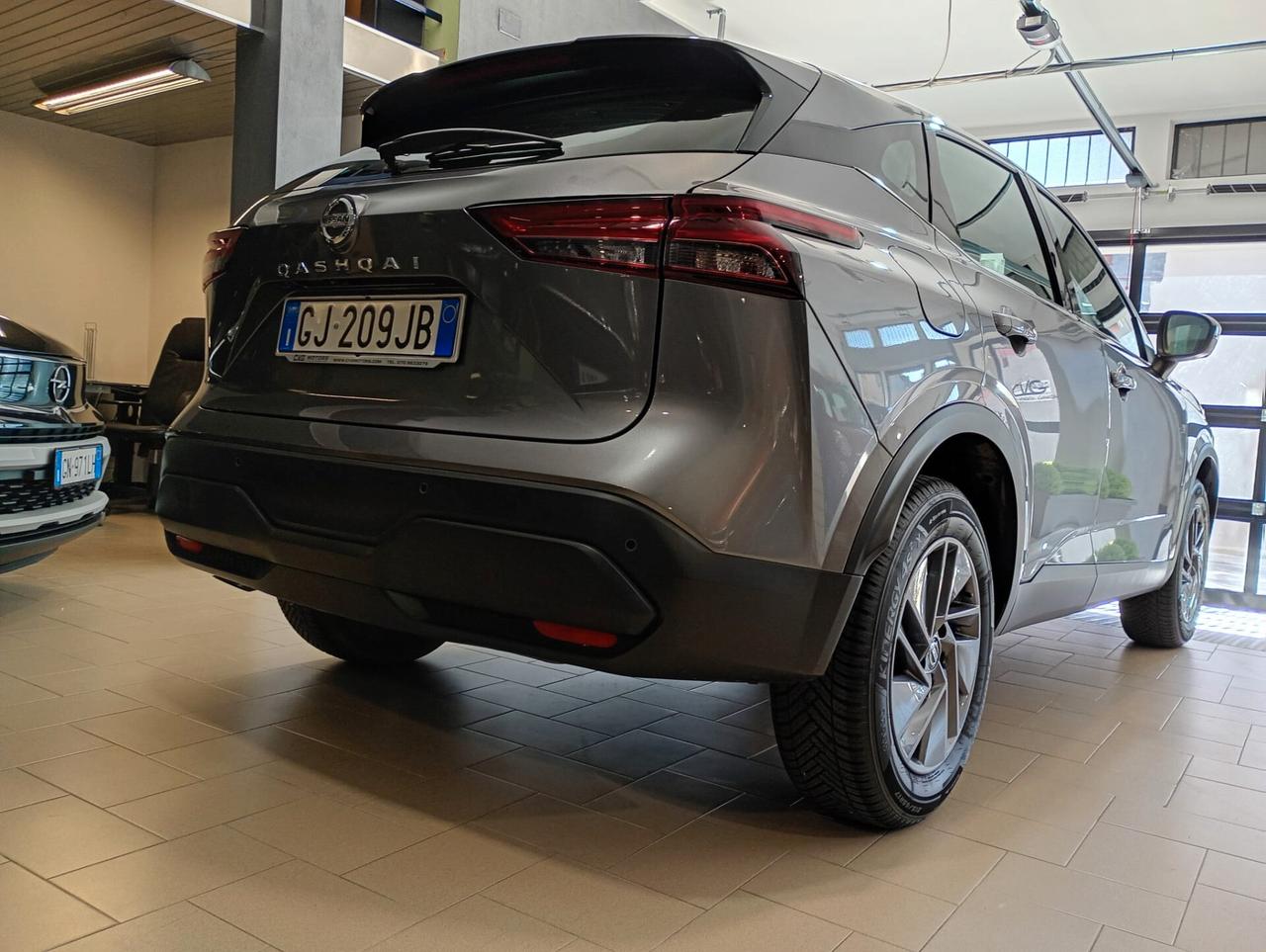 Nissan Qashqai MHEV 140 CV Business