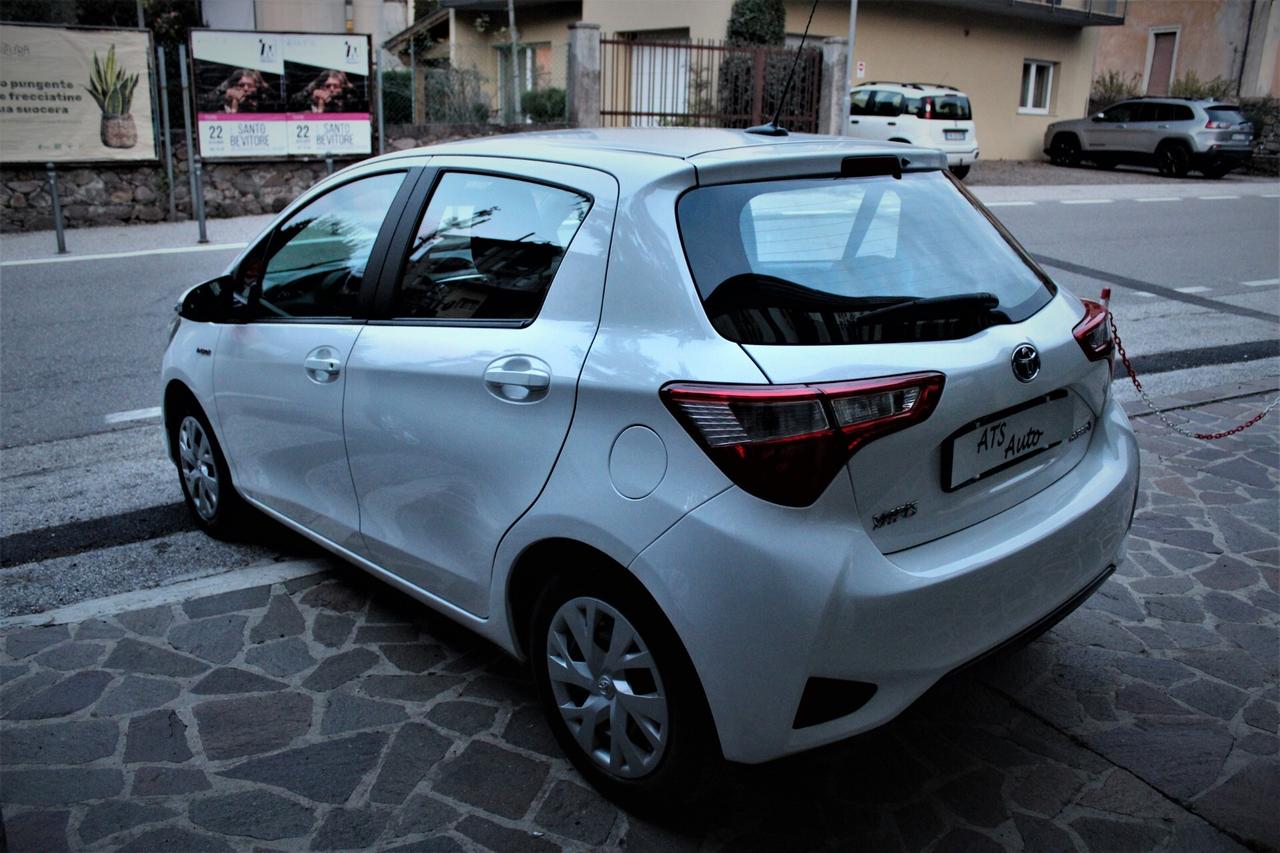 Toyota Yaris 1.5 Hybrid 5 porte Business