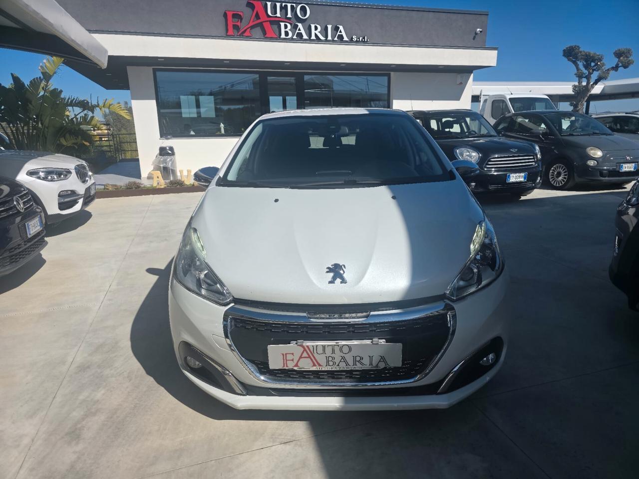 Peugeot 208 PureTech 82 Stop&Start 5 porte Signature
