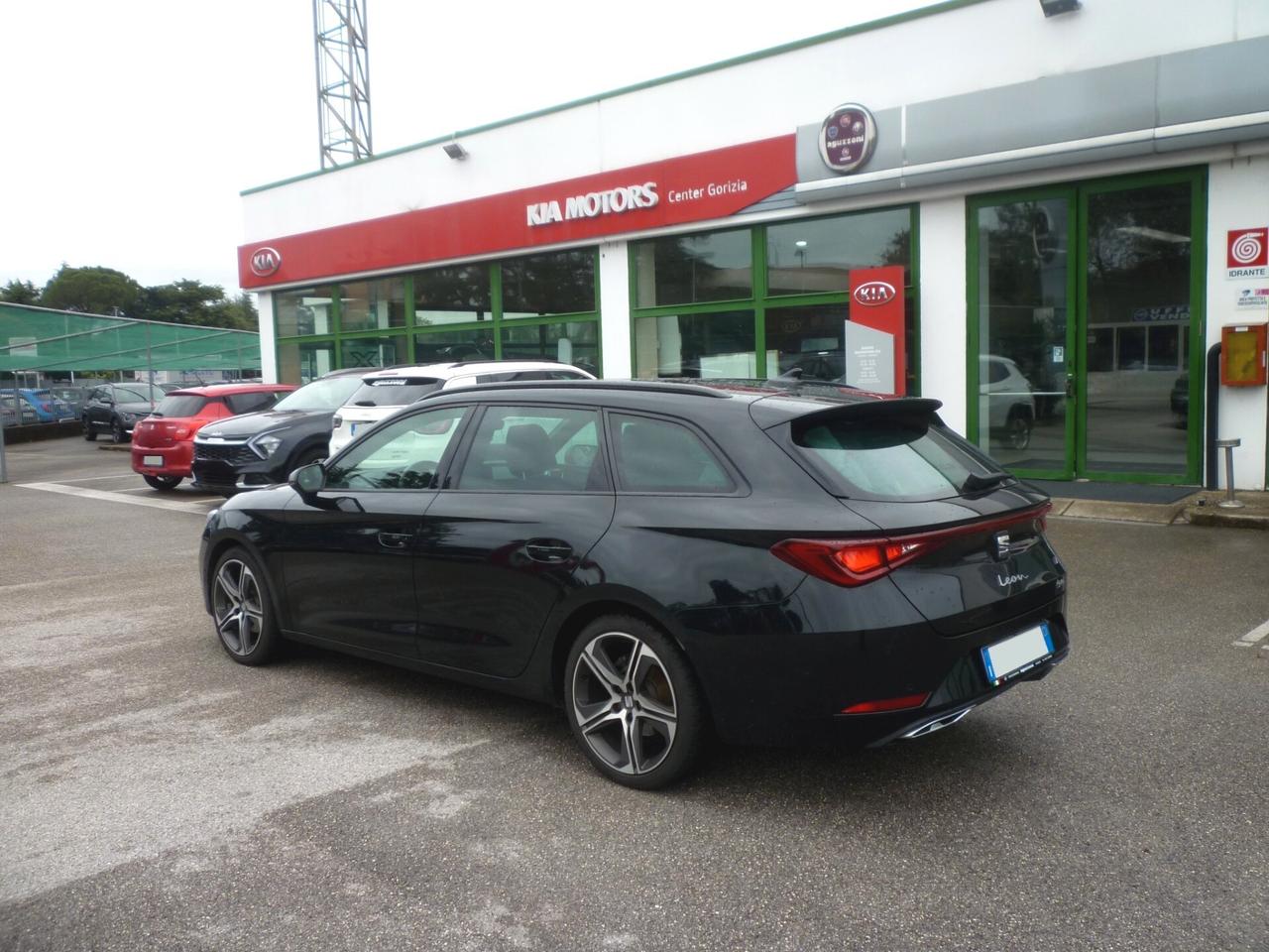 SEAT Leon Sportstourer 1.5 eTSI 150 CV DSG FR NERO 2021