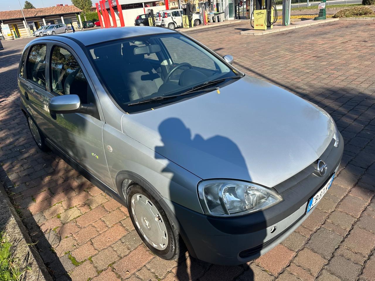 Opel Corsa 1.0benz 2002 NEOPATENTATI