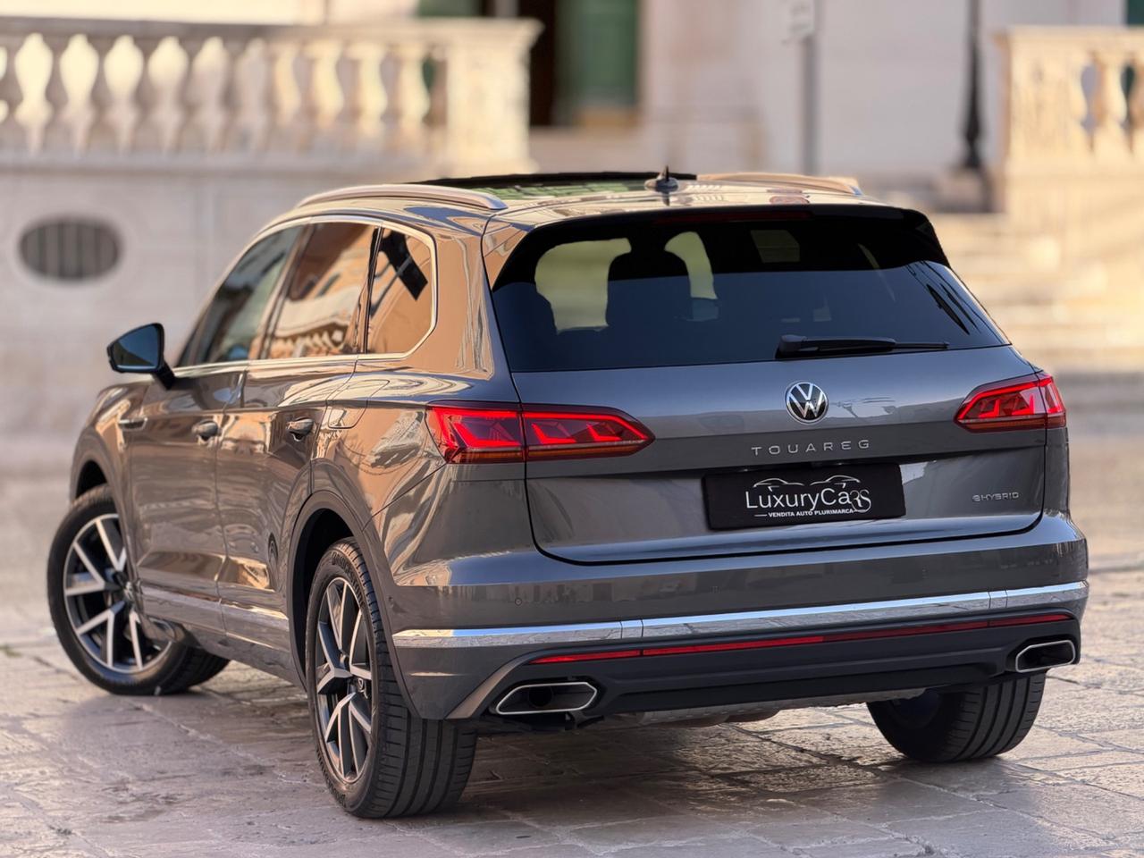 VOLKSWAGEN TOUAREG 3.0 V6 EHYBRID 340 CV PLUG-IN HYBRID