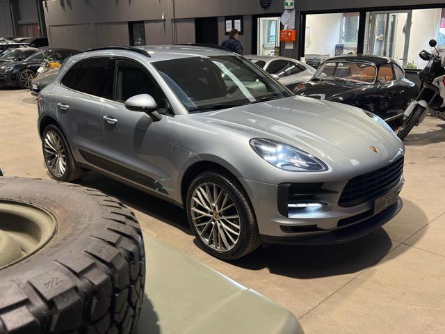 PORSCHE Macan 2.0