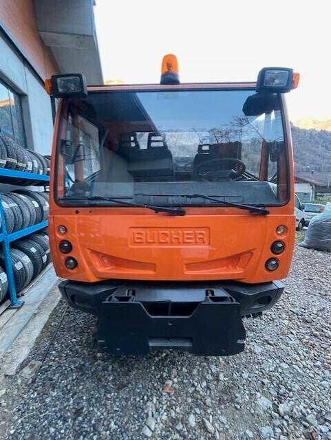 Bucher-schorling BU200 4x4 2.8cc TD anno 2006