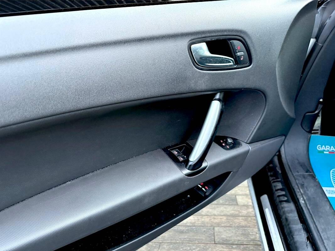 Audi TT Coupe TT II 2007 Coupe 2.0 tfsi S.Line