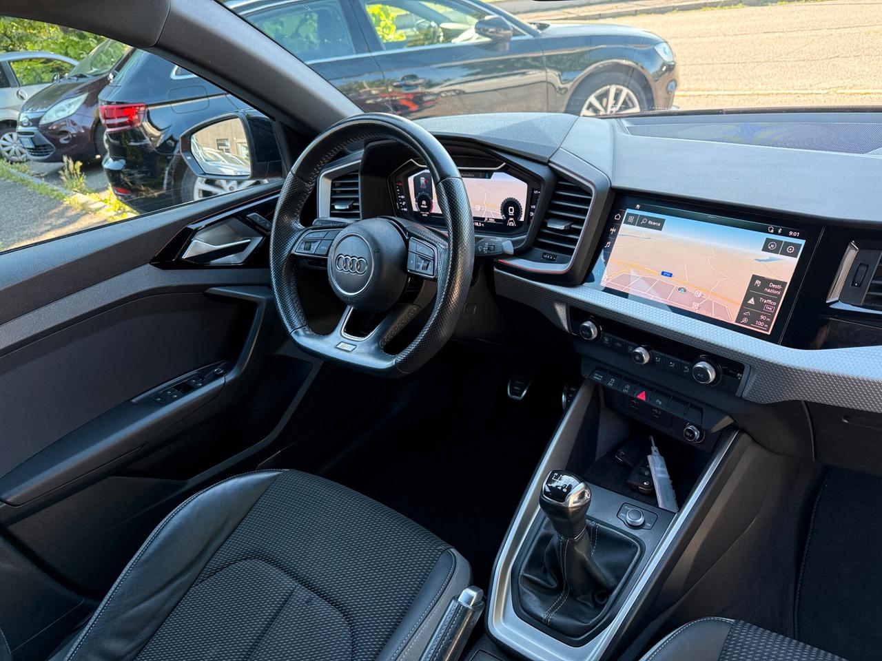 Audi A1 citycarver 30 TFSI Identity Contrast Sline