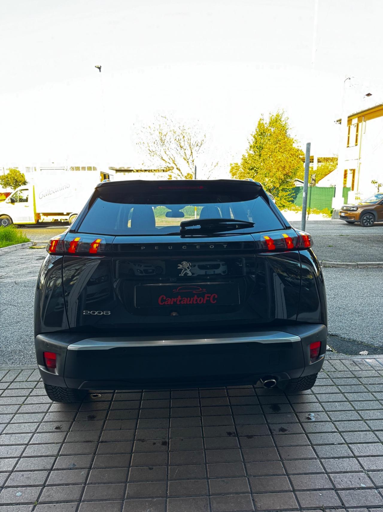 Peugeot 2008 BlueHDi 130 S&S EAT8 GT