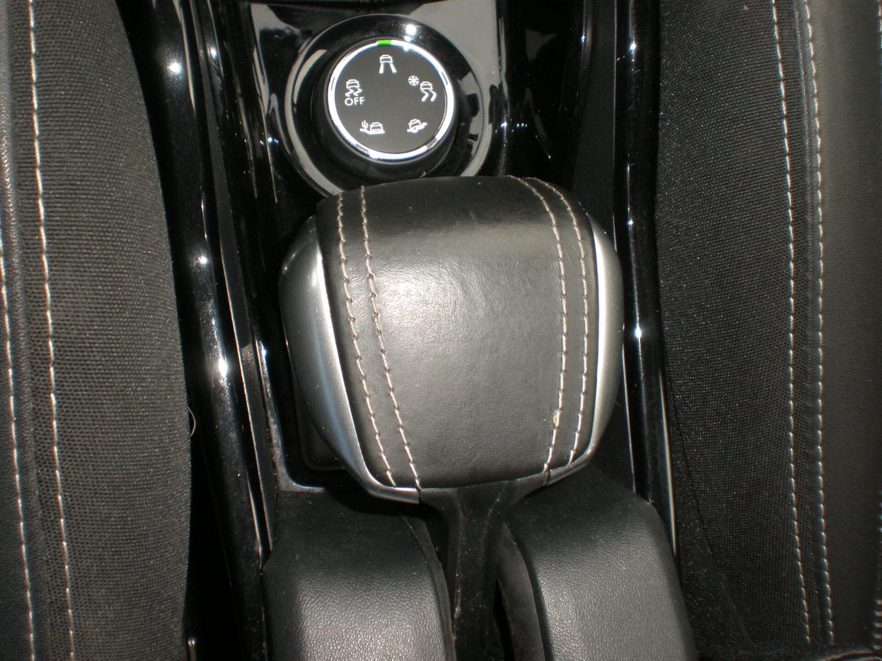 Peugeot 2008 restyling 1.6 td 120 cv, full