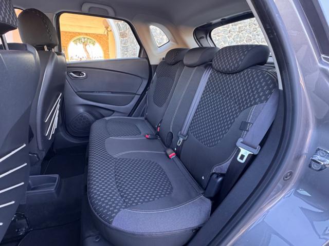 RENAULT Captur DCI 90CV NAVI+RCAM+BICOLOR+17'+2PDC+KEYLESS
