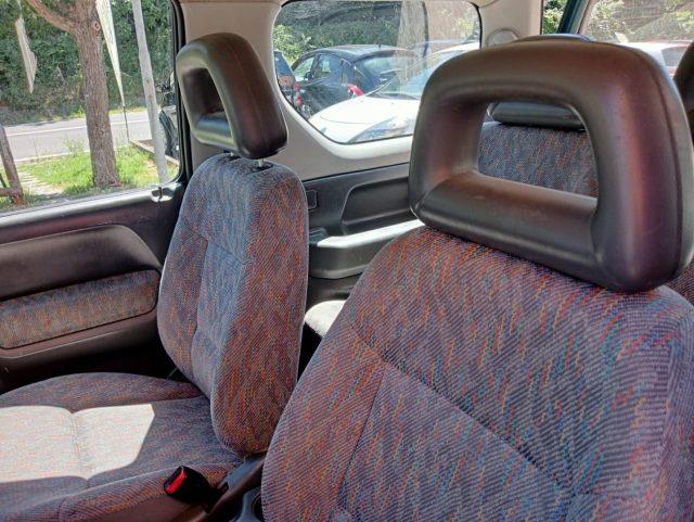 SUZUKI Jimny 1.3i 16V cat 4WD JLX *CLIMA*