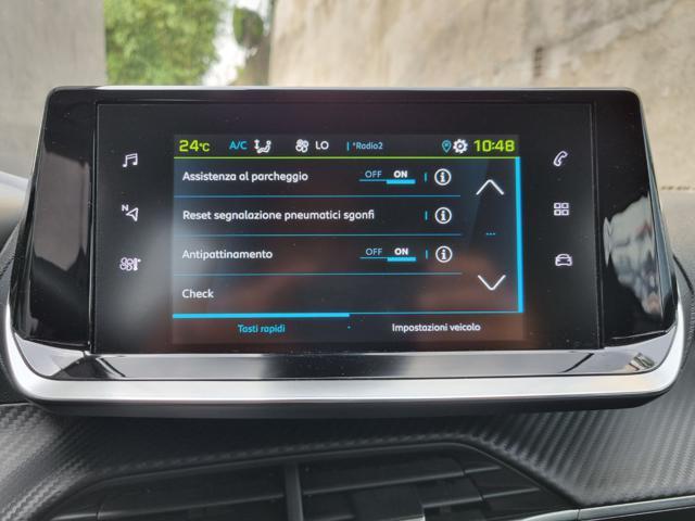 PEUGEOT 2008 motore elettrico 136 CV Allure